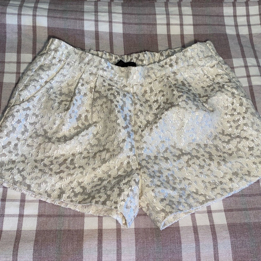 Girls Shorts ; White/Beige ; Forever 21